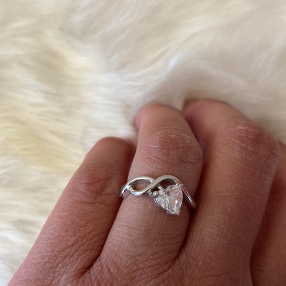 Set of five silver tone rings! - Picture 2 of 7